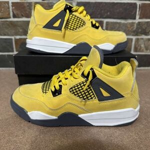 Jordan 4 Lightning Size 3